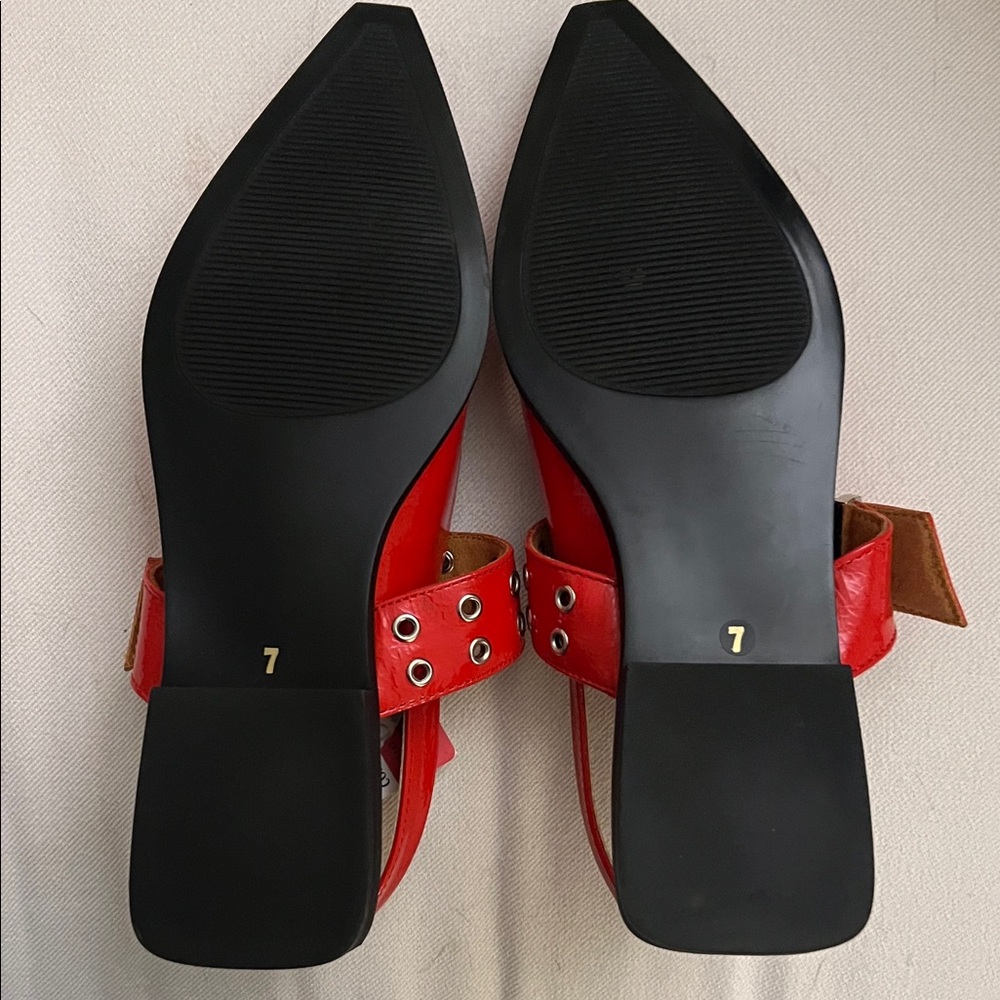 Steve Madden Red Patent Pointed Slingback Flats with Buckle Detail - Picture 5 of 5
